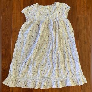 Eileen West Cottage Core L Traditional Nightgown Cotton Floral Lace Short Sleeve